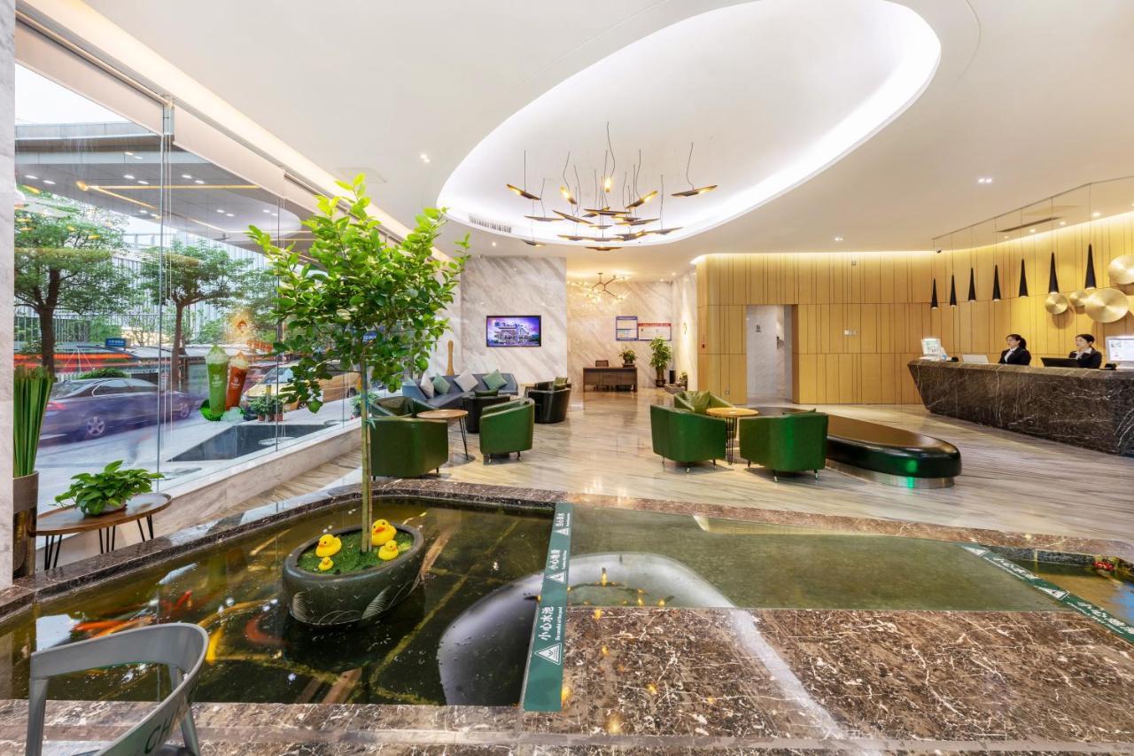 Qianhai Holiday Hotel Shenzhen Exteriör bild