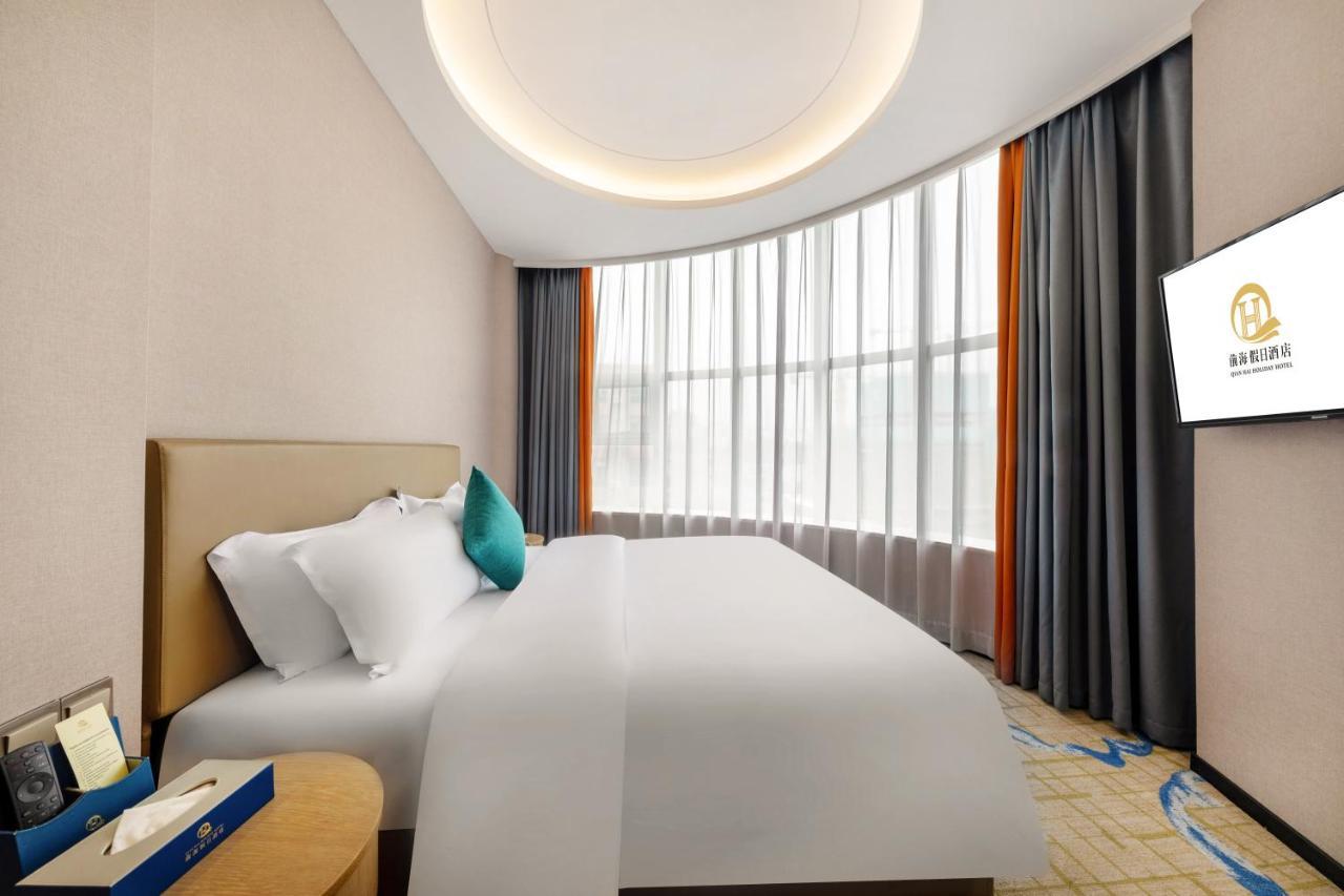 Qianhai Holiday Hotel Shenzhen Exteriör bild