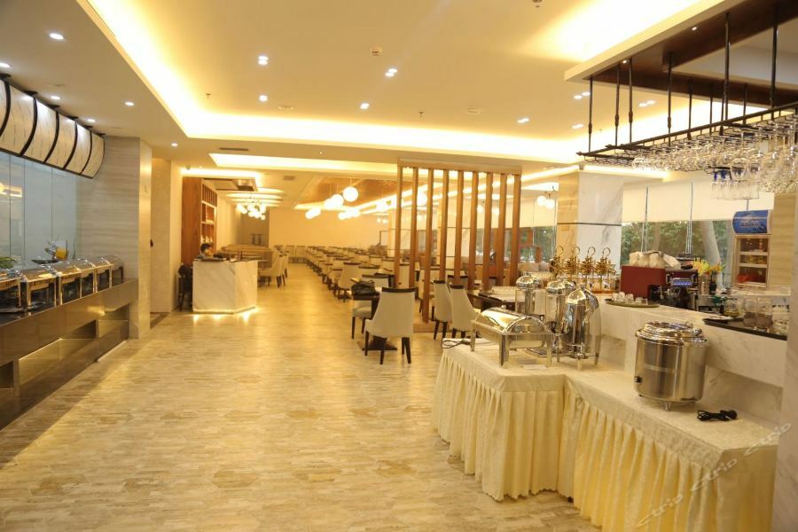 Qianhai Holiday Hotel Shenzhen Exteriör bild